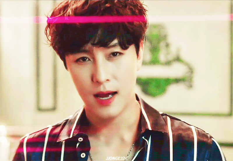 A moment captured by SHINHWA's fan