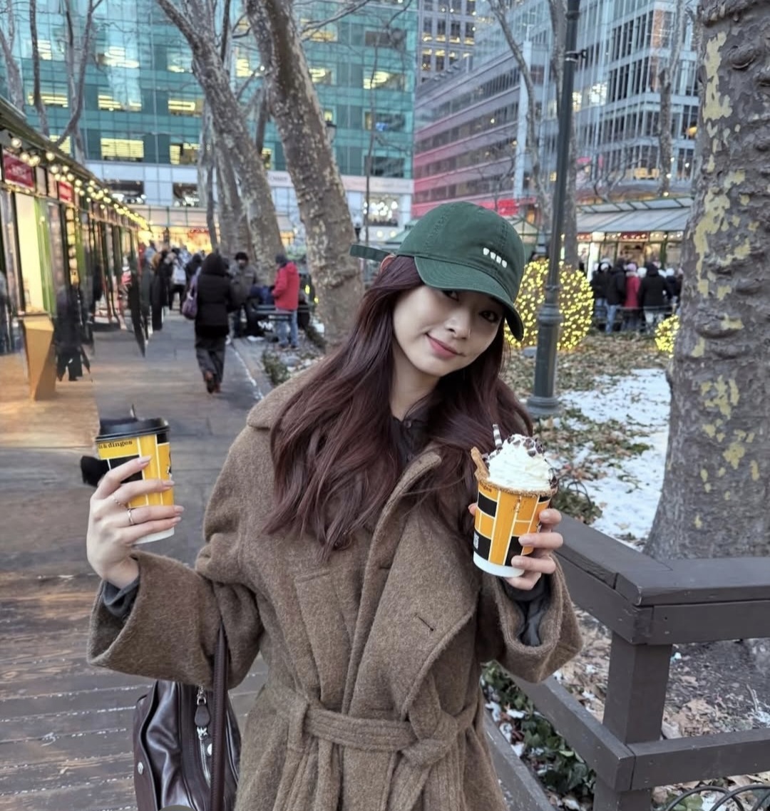 Latest photo of Tzuyu (TWICE)