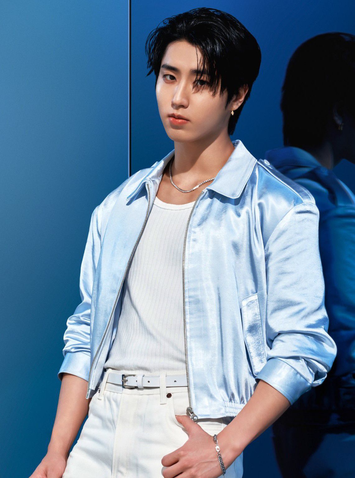 Behind-the-scenes cut of HAN (Stray Kids)