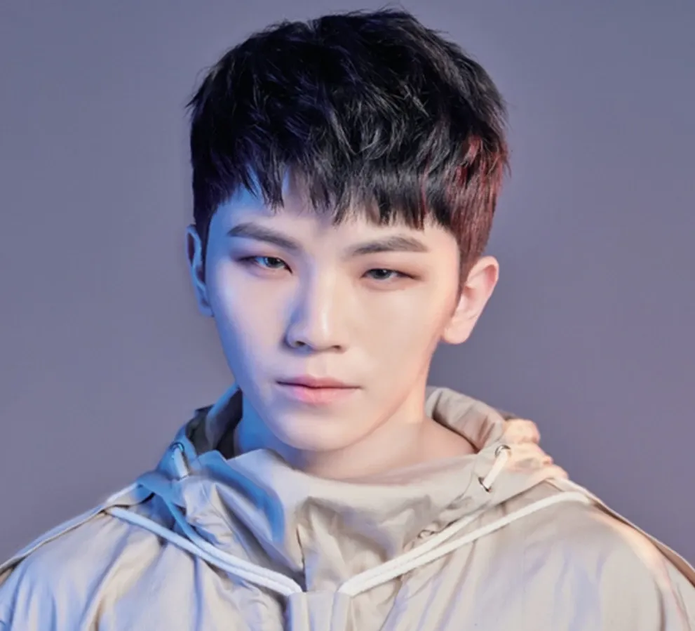 A moment captured by Woozi (SEVENTEEN)'s fan