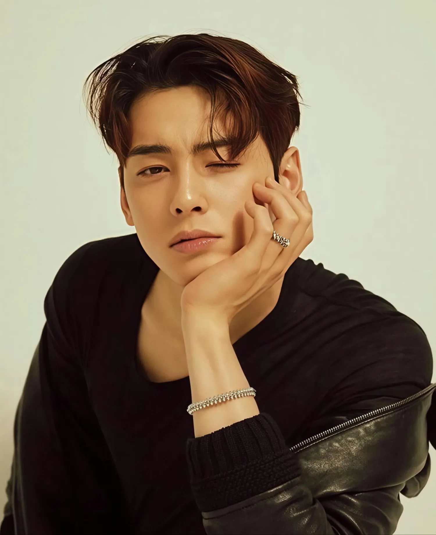 Recent activity shot of Eunwoo (ASTRO)