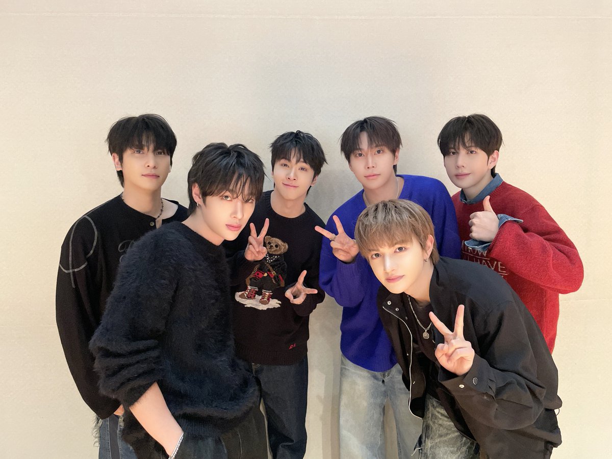 A moment captured by BAE173's fan