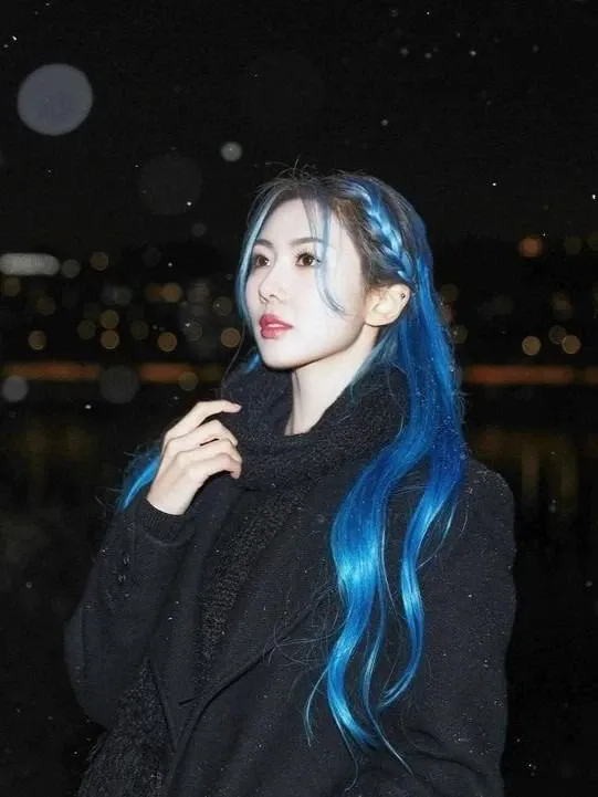 Recent activity shot of Yoohyeon (DREAMCATCHER)