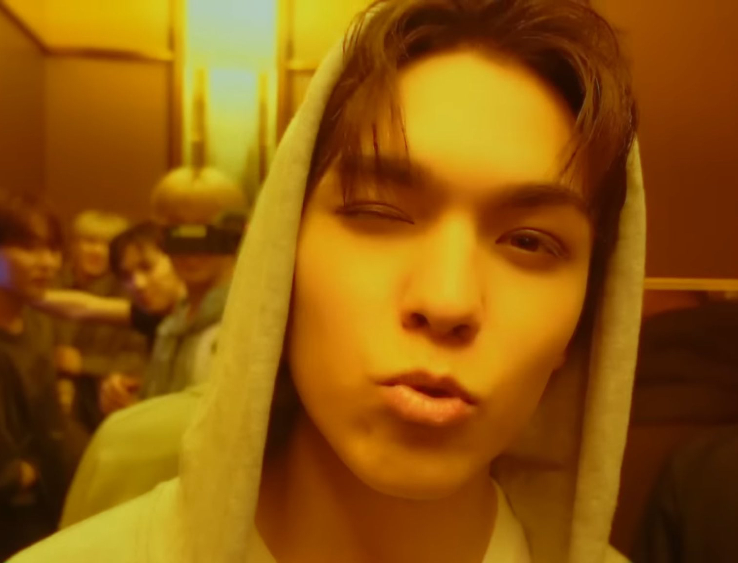 A moment captured by Vernon (SEVENTEEN)'s fan