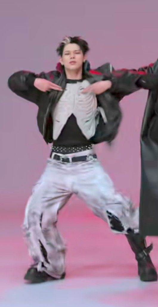 ニキ (ENHYPEN)の舞台裏ショット