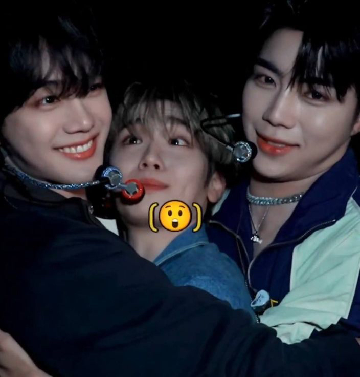 Recent activity shot of Park Gunwook (ZEROBASEONE)