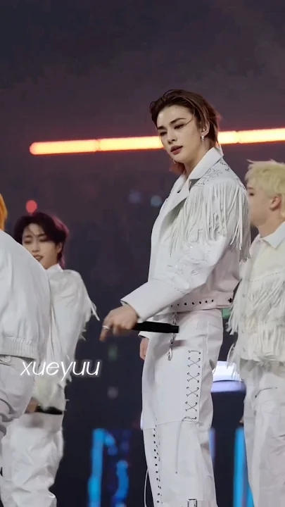 Fandom-recommended wallpaper image of Hyunjin (Stray Kids)