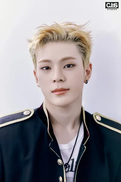 Recent activity shot of Kim Junmin (WHIB)