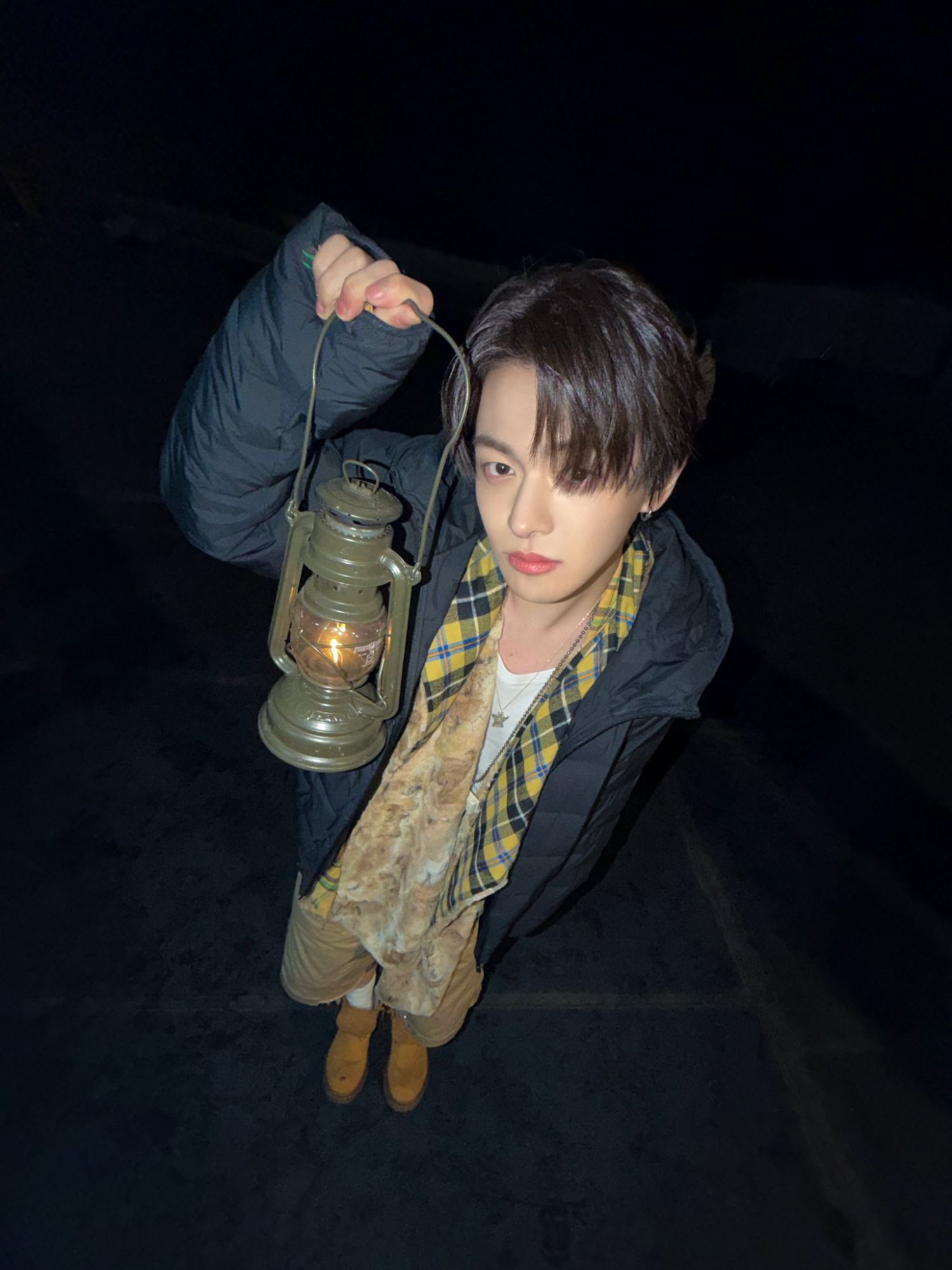 A moment captured by Lee Leo (ALPHA DRIVE ONE)'s fan