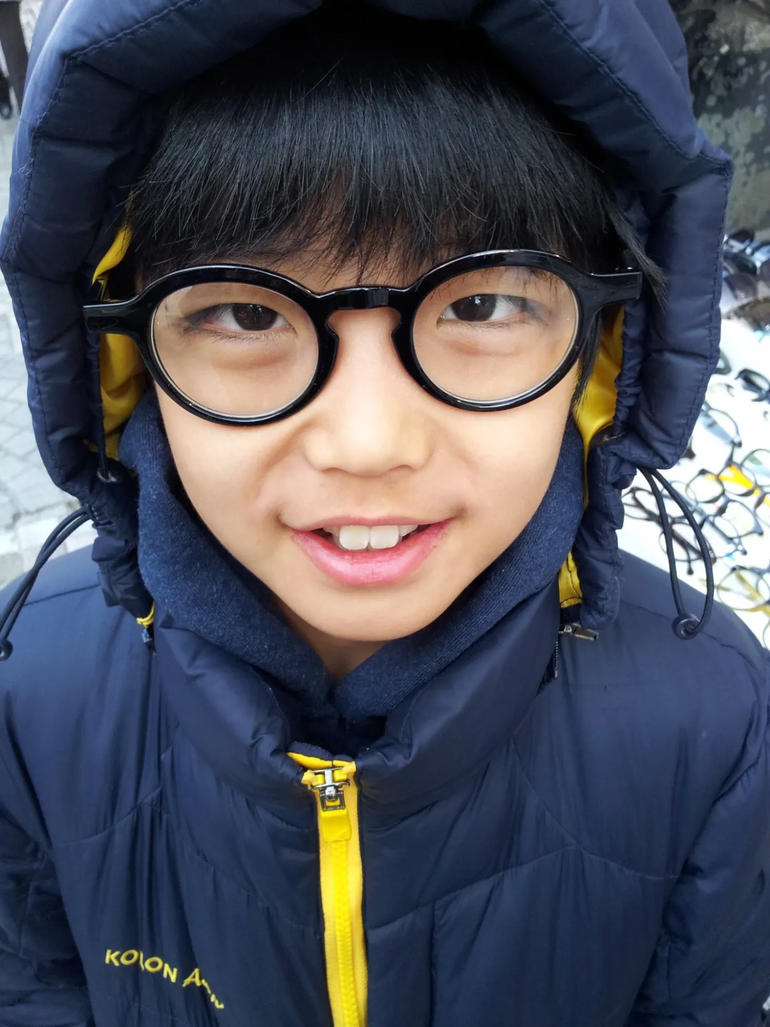 Behind-the-scenes cut of Jun Han (Xdinary Heroes)