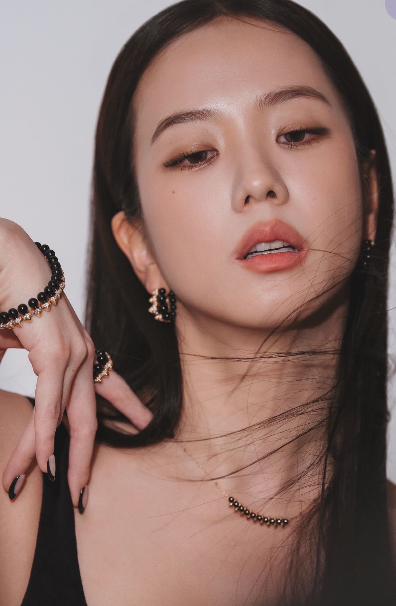 Behind-the-scenes cut of Jisoo (BLACKPINK)