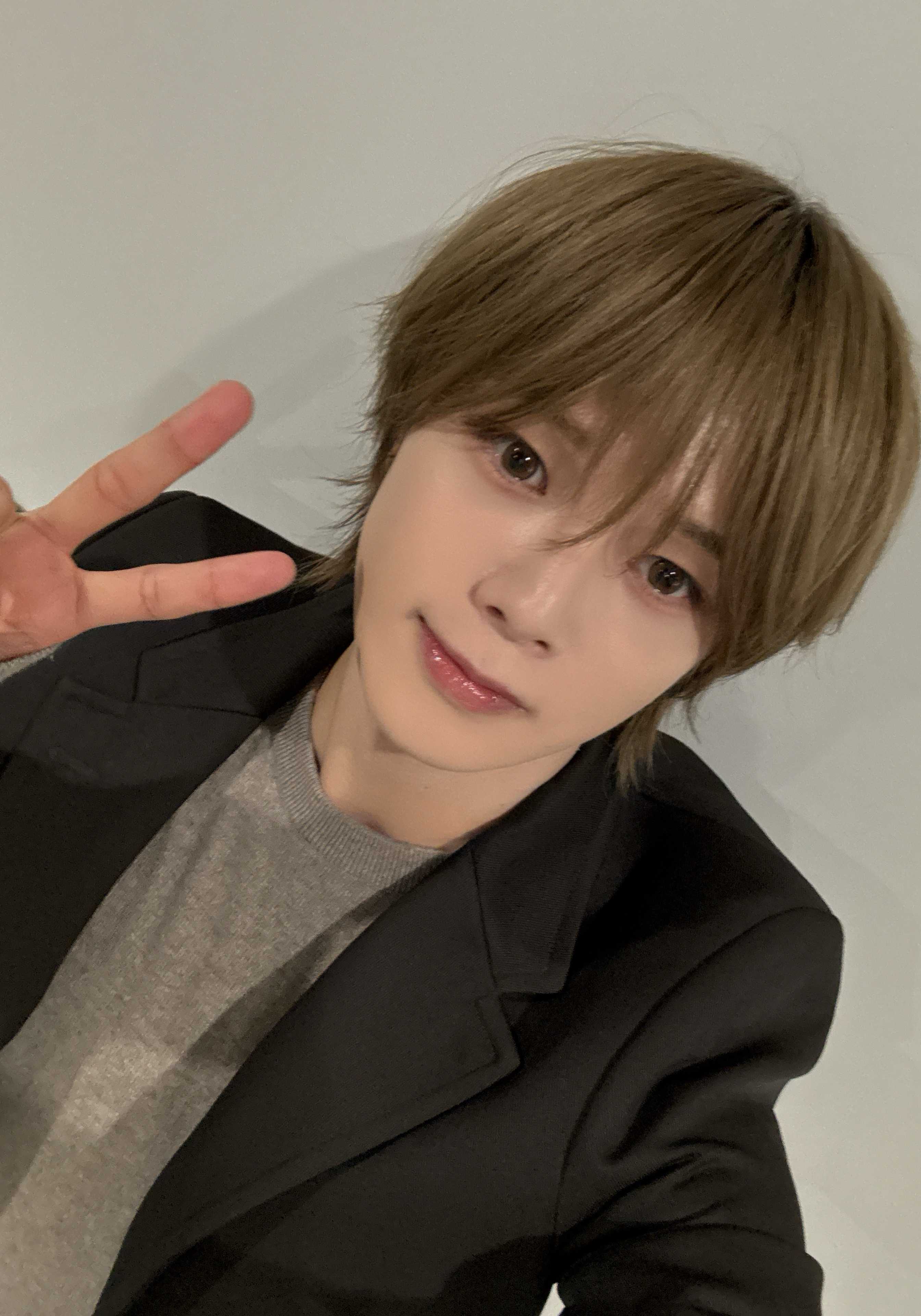 A moment captured by K (&TEAM)'s fan