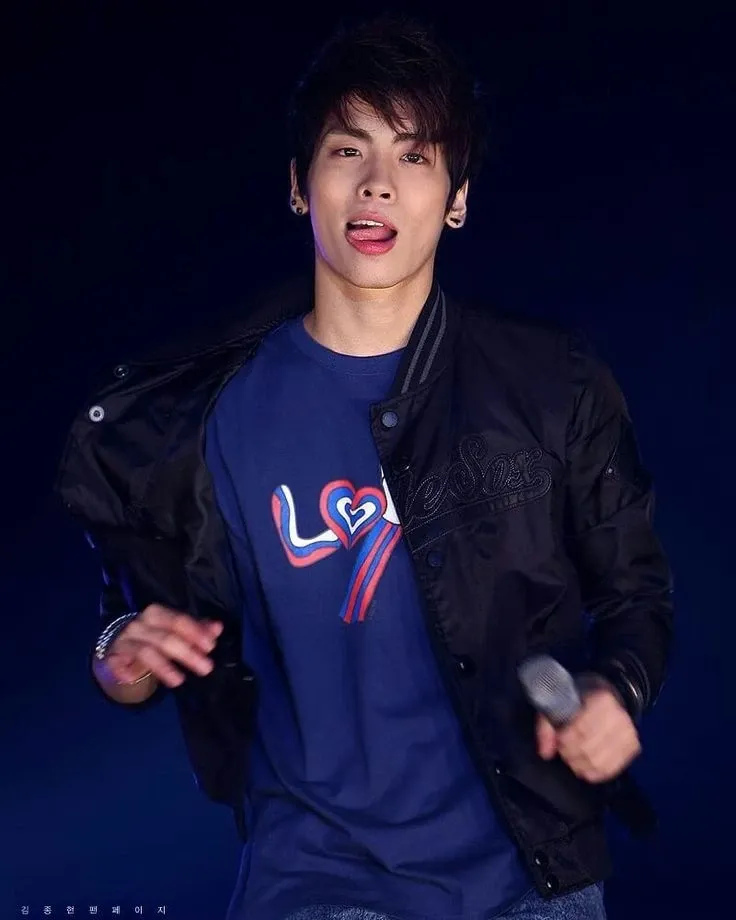 Recent activity shot of Jonghyun (SHINee)