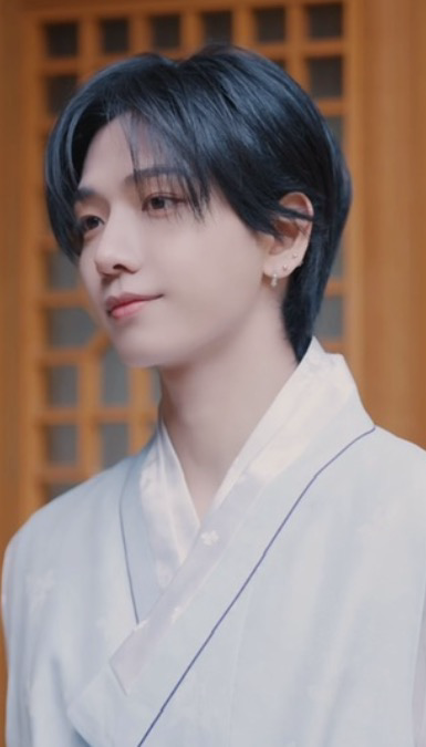 Recent activity shot of Myeong Jaehyun (BOYNEXTDOOR)