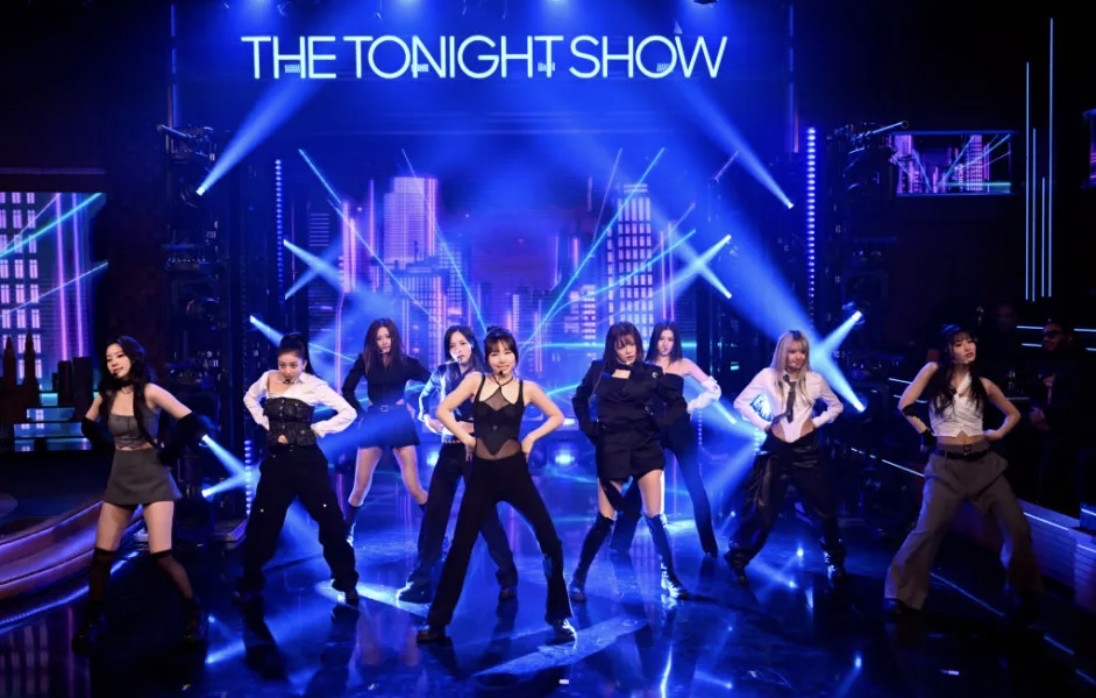 TWICE의 최신 사진