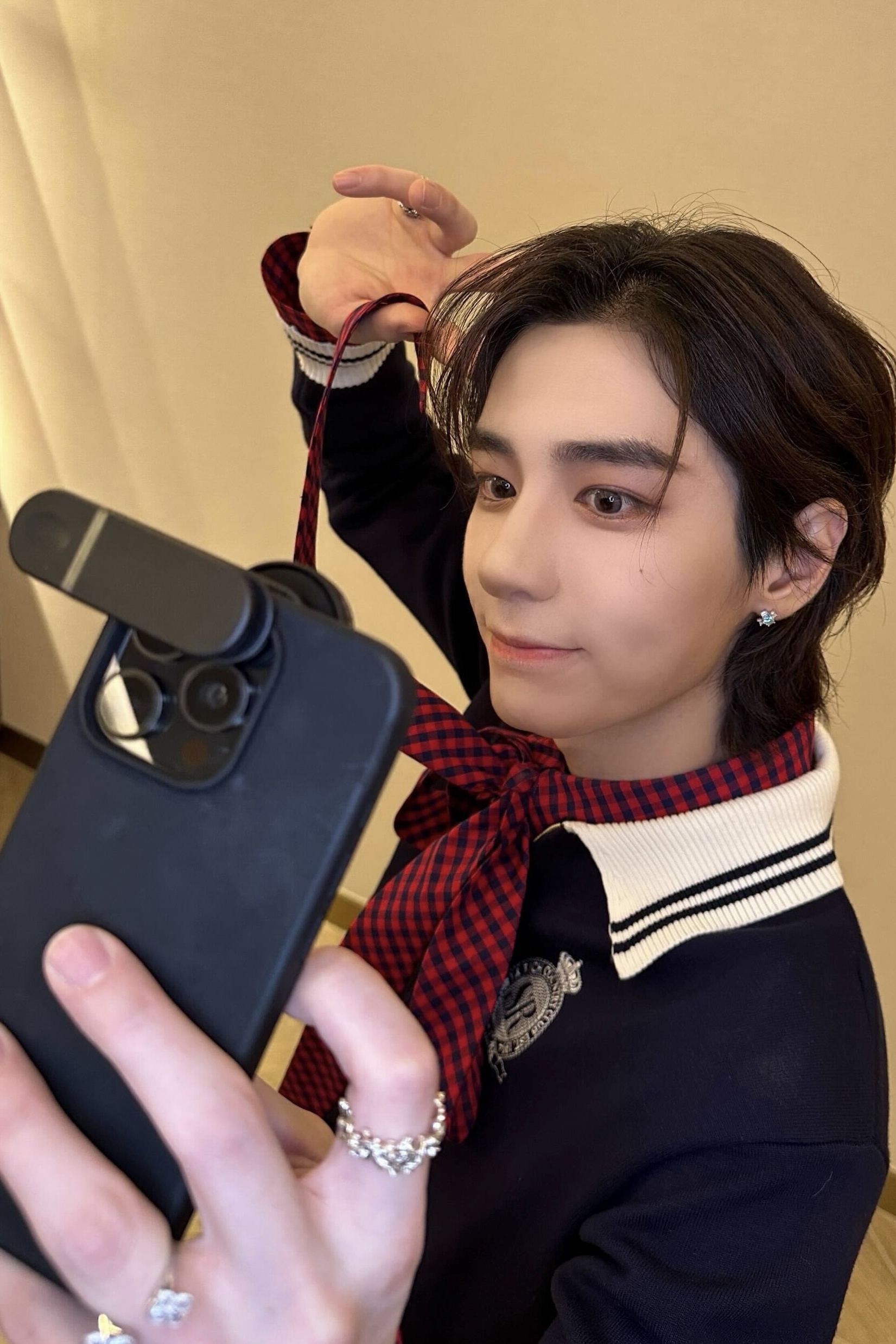 Behind-the-scenes cut of Leehan (BOYNEXTDOOR)