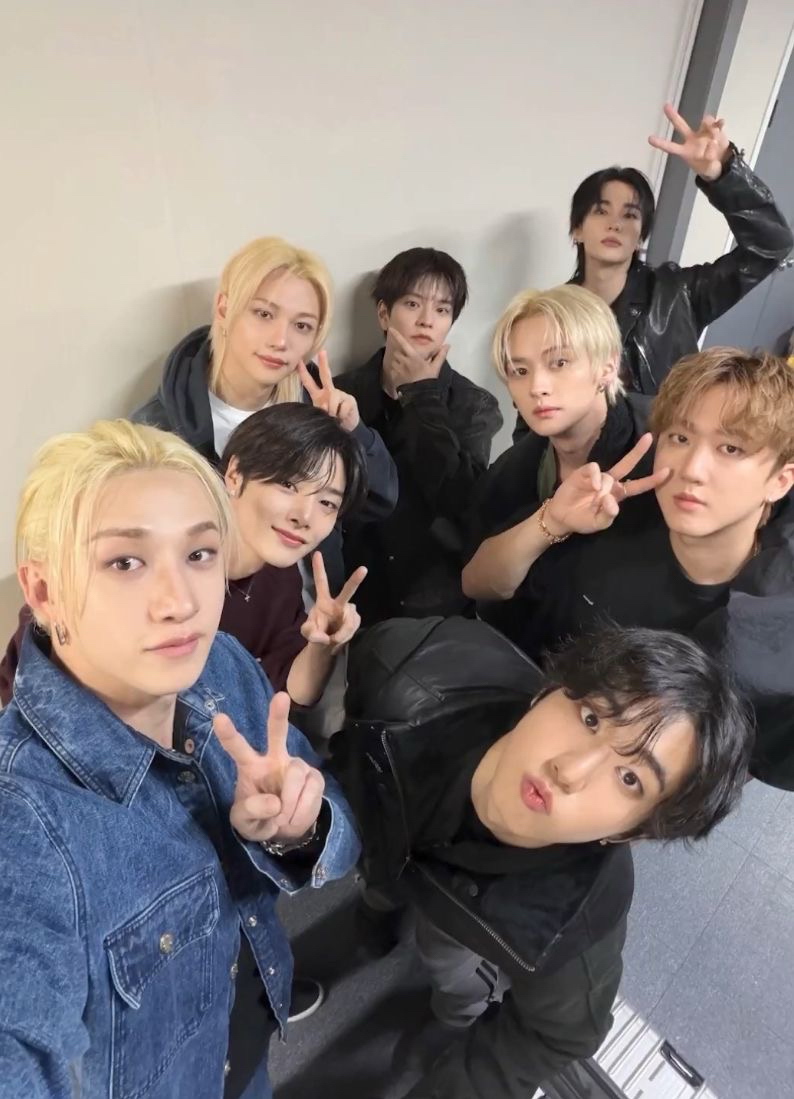 Behind-the-scenes cut of Stray Kids