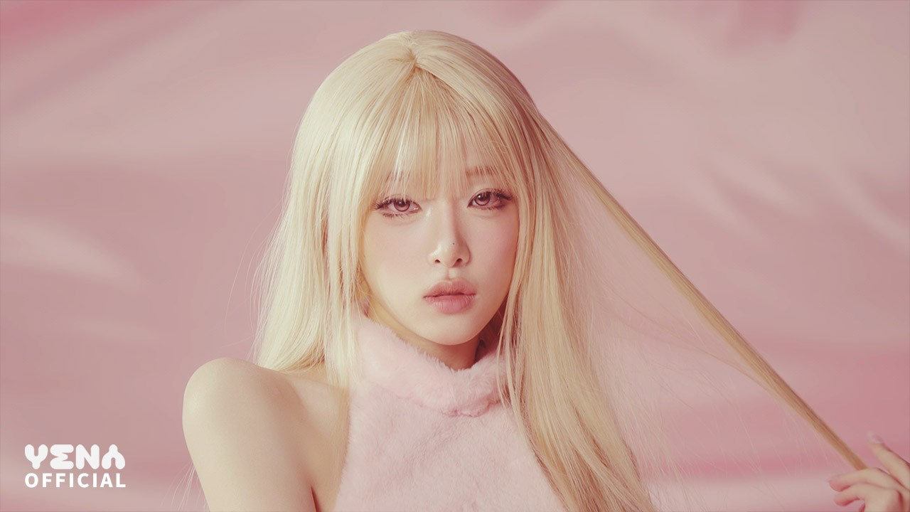 Latest photo of Choi Yena