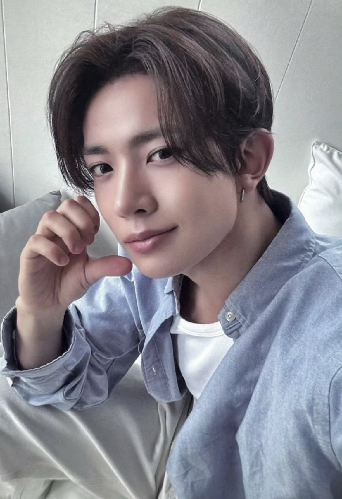 에반 최근 활동샷