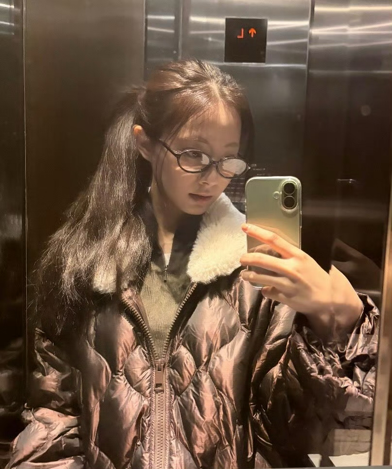 ツウィ (TWICE)の最新写真