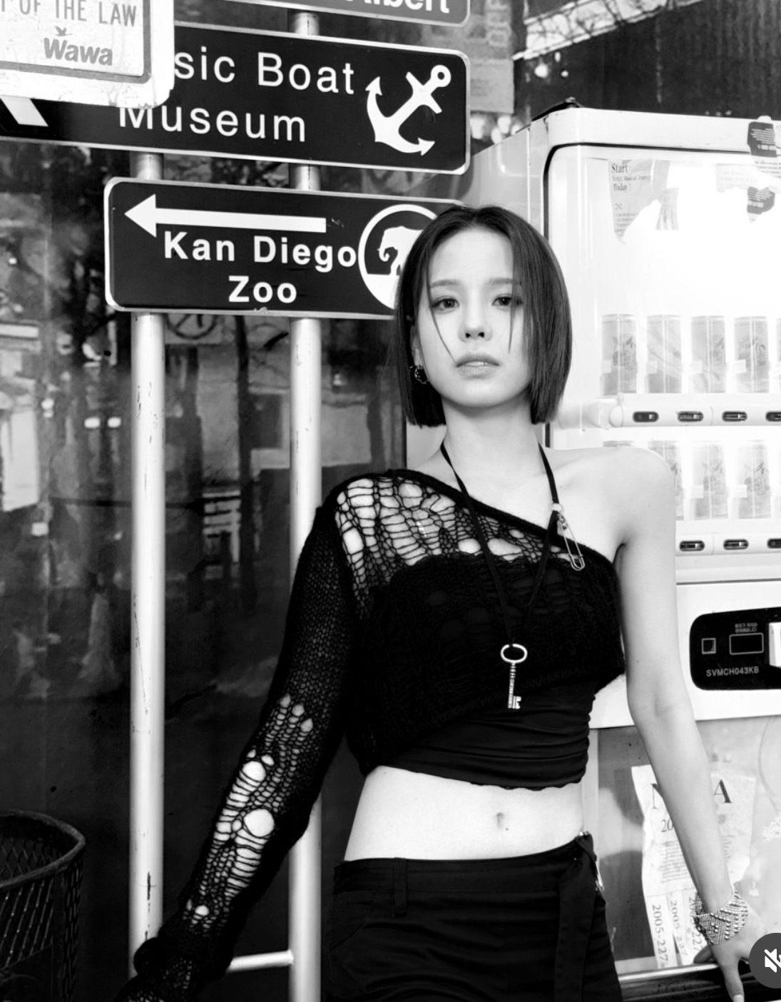 Latest photo of Mako (NiziU)