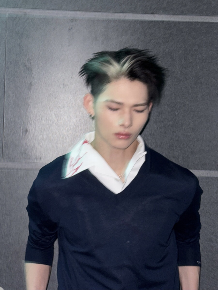 Recent activity shot of NI-KI (ENHYPEN)