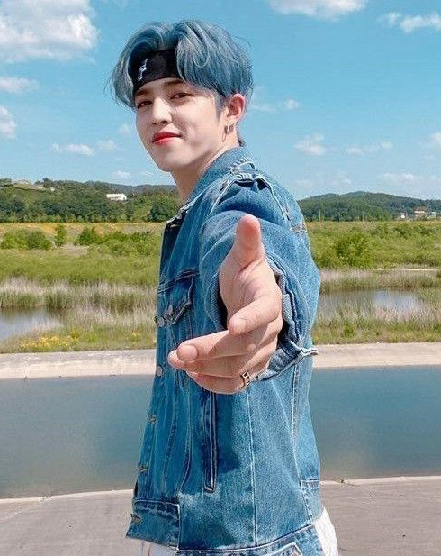 A moment captured by S.Coups (SEVENTEEN)'s fan