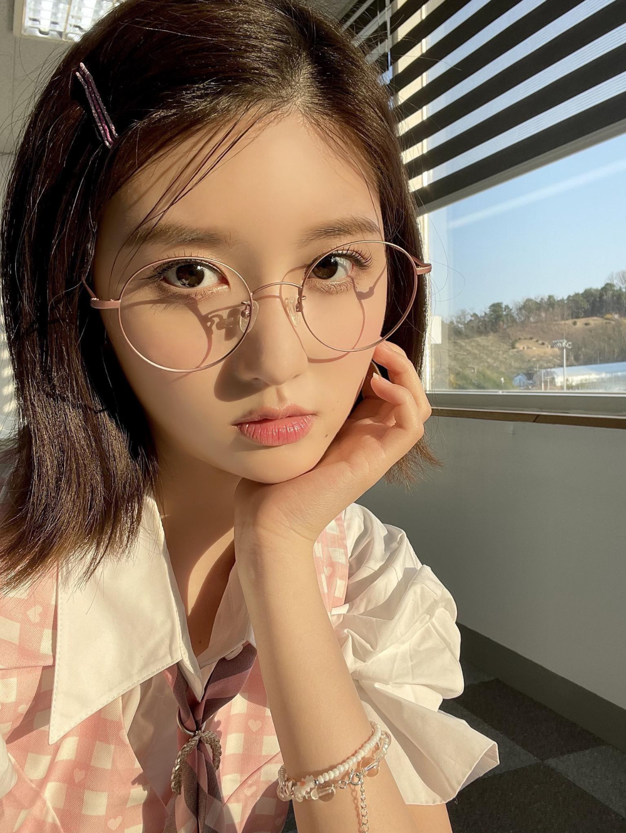 Latest photo of Gaeul (IVE)
