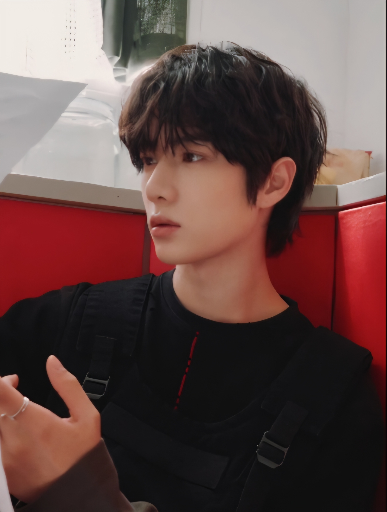 범규 (투모로우바이투게더) 최근 활동샷