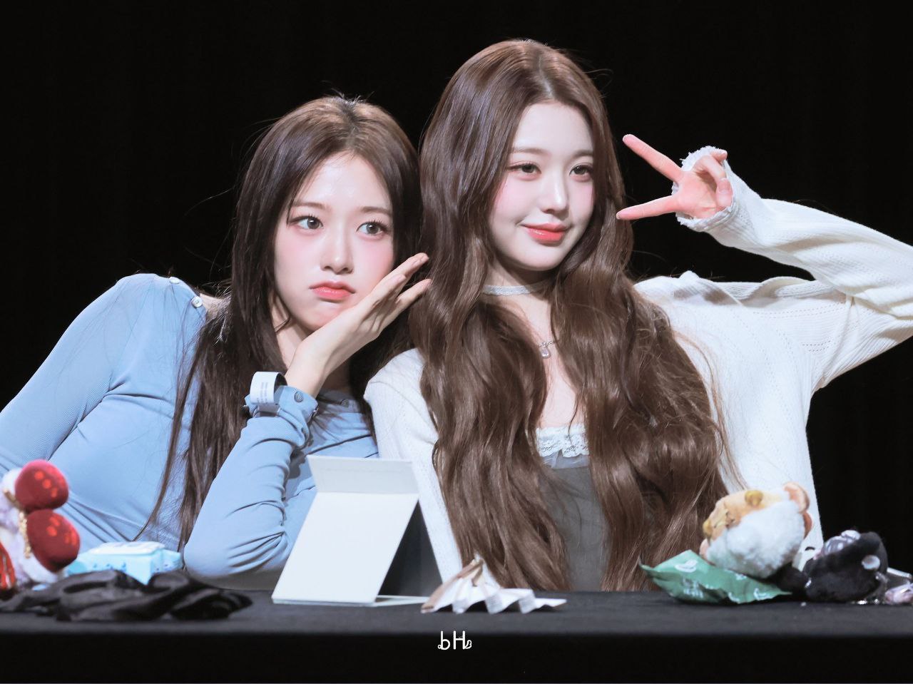 Recent activity shot of Jang Wonyoung (IVE)