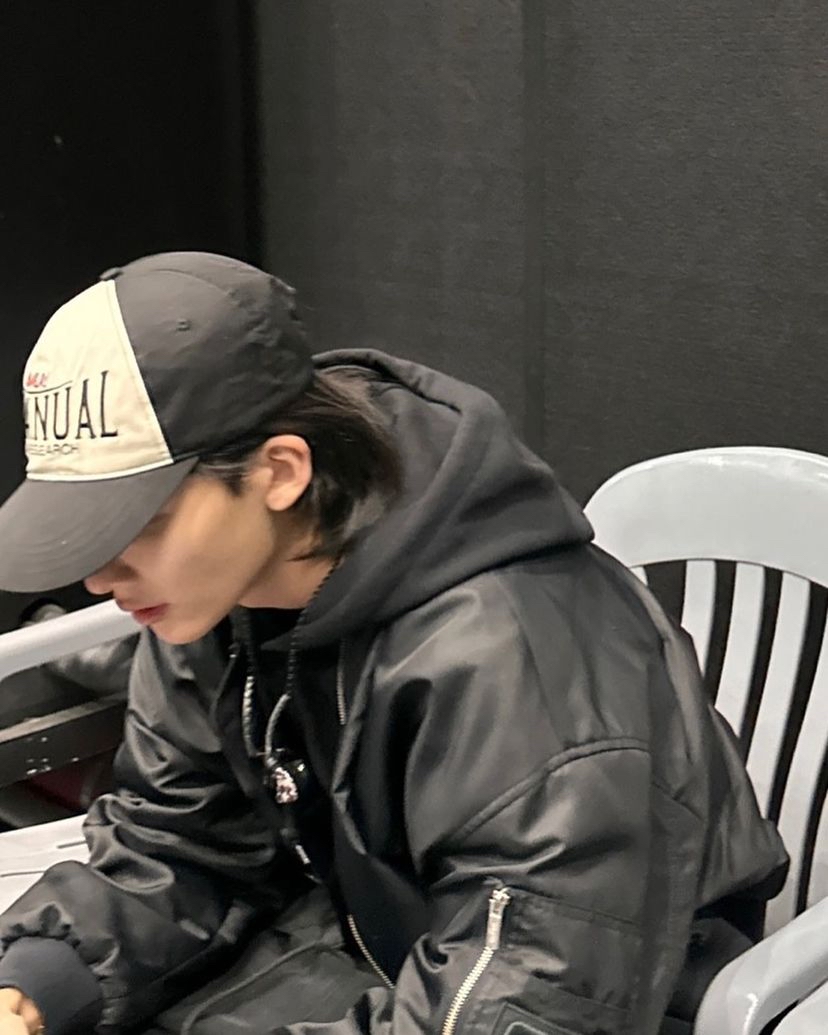 Latest photo of Jeonghan (SEVENTEEN)