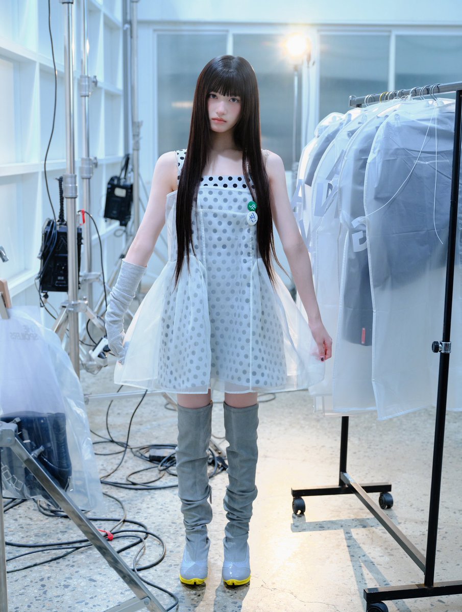 Behind-the-scenes cut of IVE