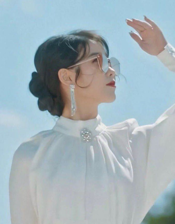 IU的最新活動照片