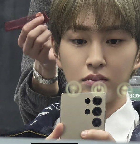 Latest photo of Onew (SHINee)