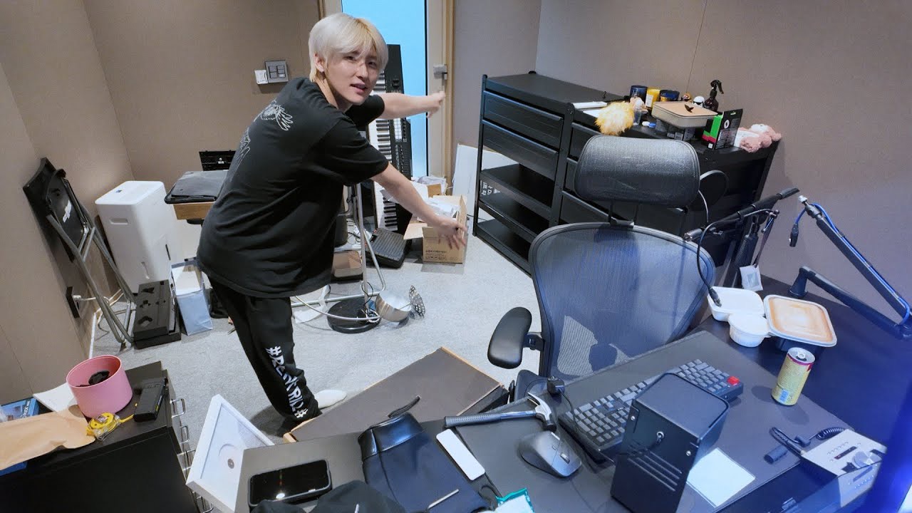 Latest photo of CRAVITY