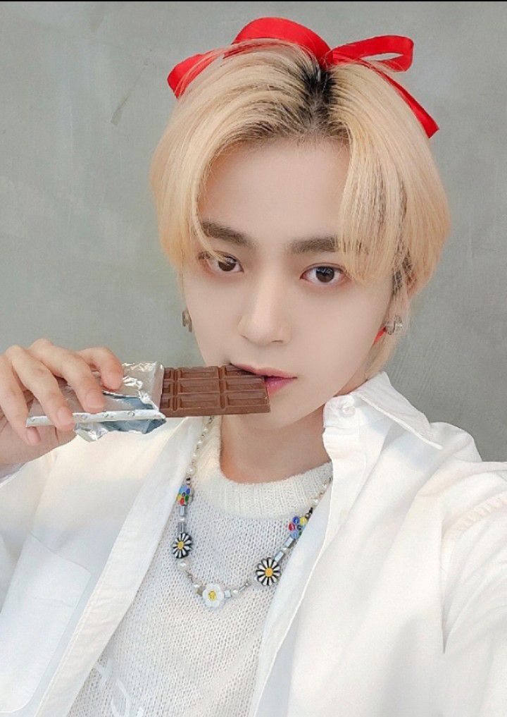 A moment captured by Hong Sungmin (FANTASY BOYS)'s fan