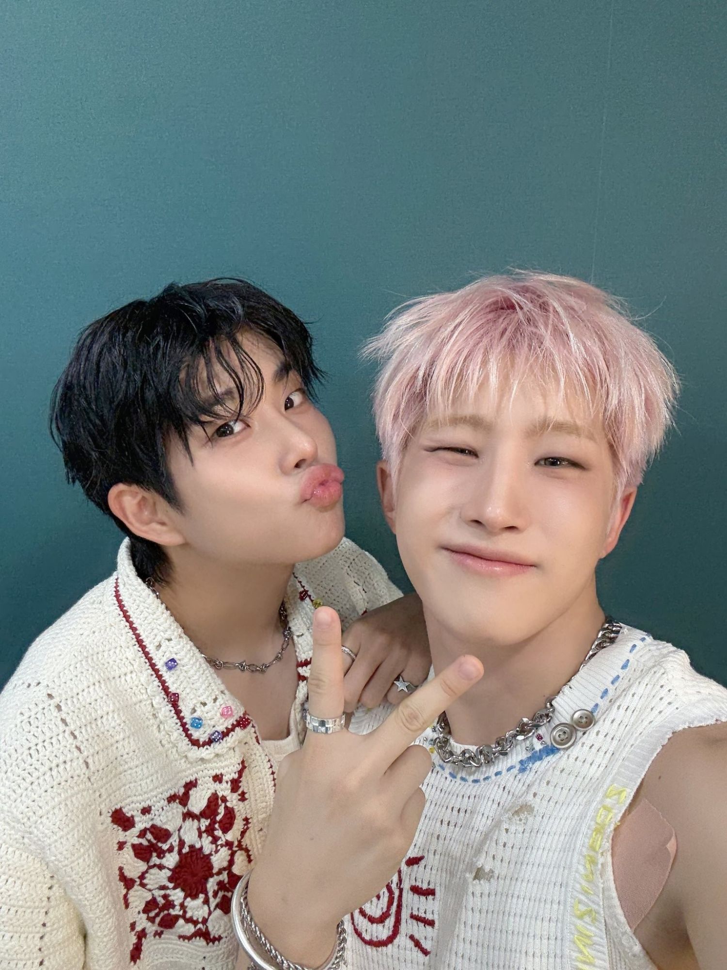 Latest photo of Jinjin (ASTRO)