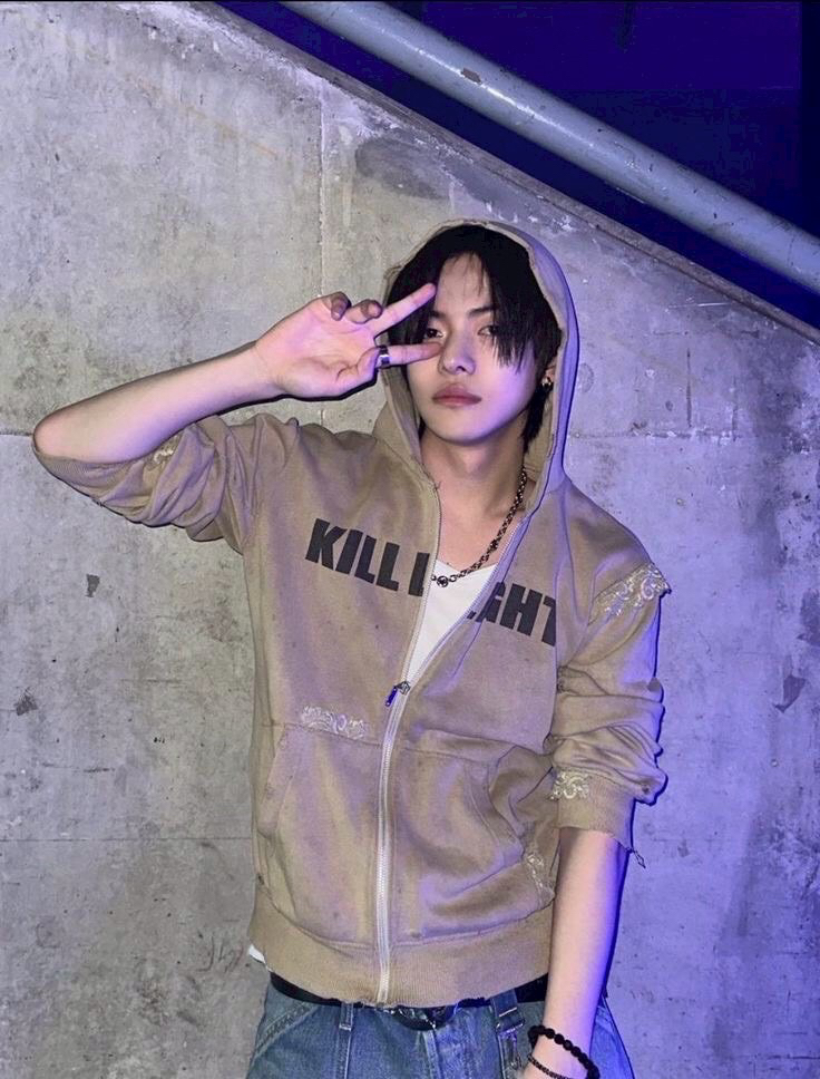 Behind-the-scenes cut of Lee Leo (ALPHA DRIVE ONE)