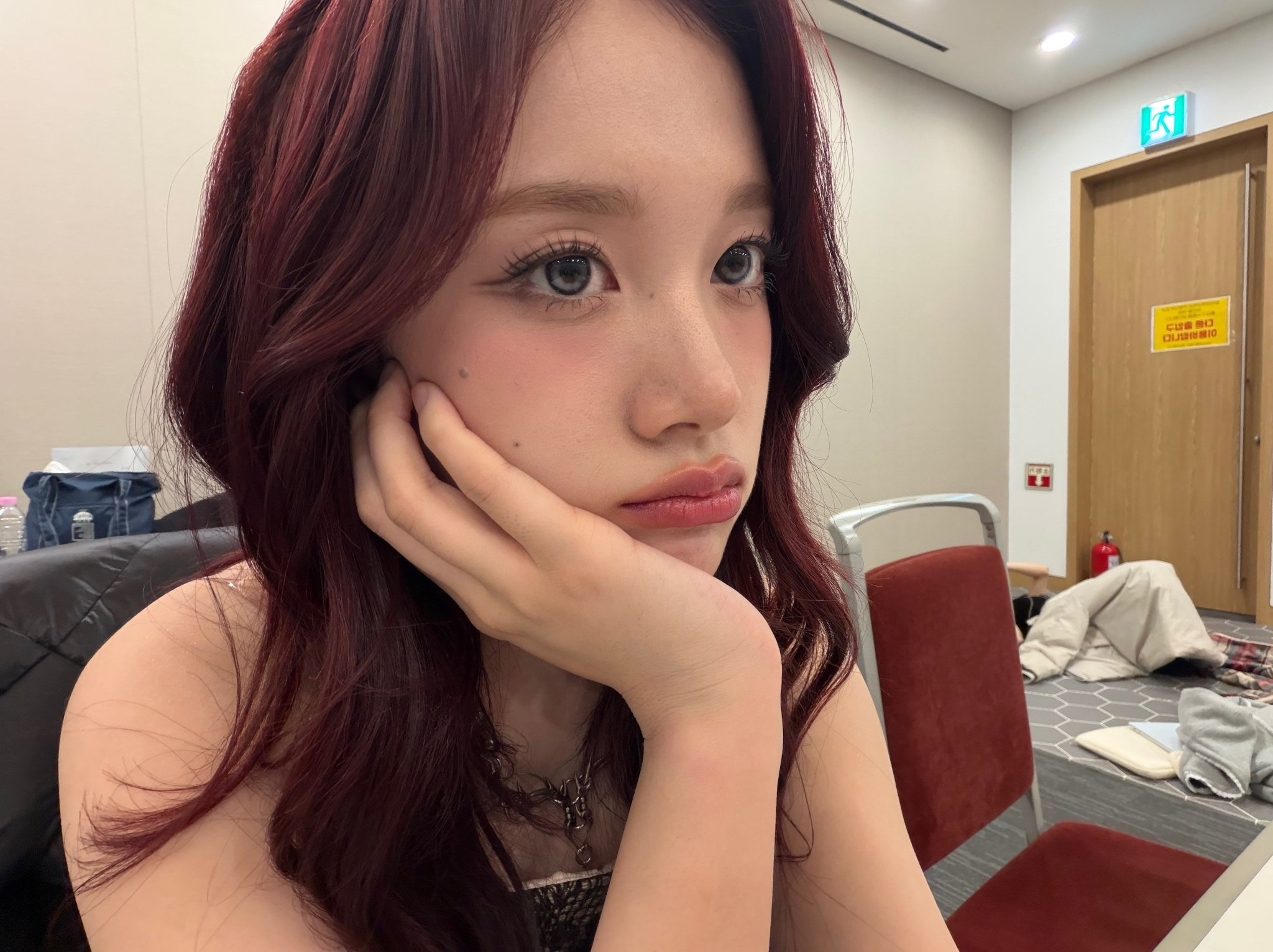 Behind-the-scenes cut of STAYC