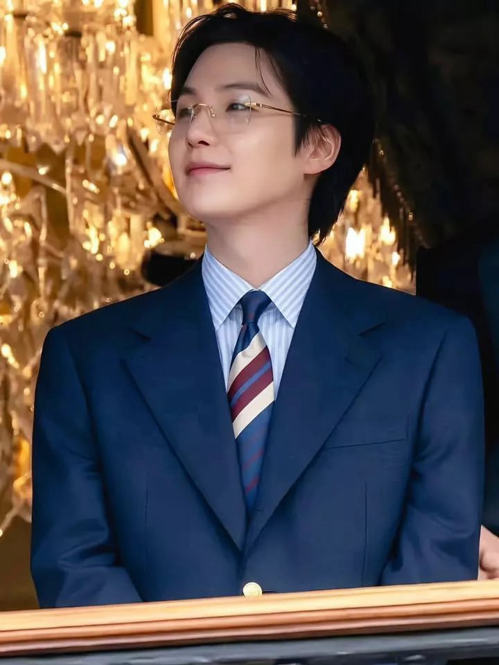 Potret di balik layar SUGA (BTS)