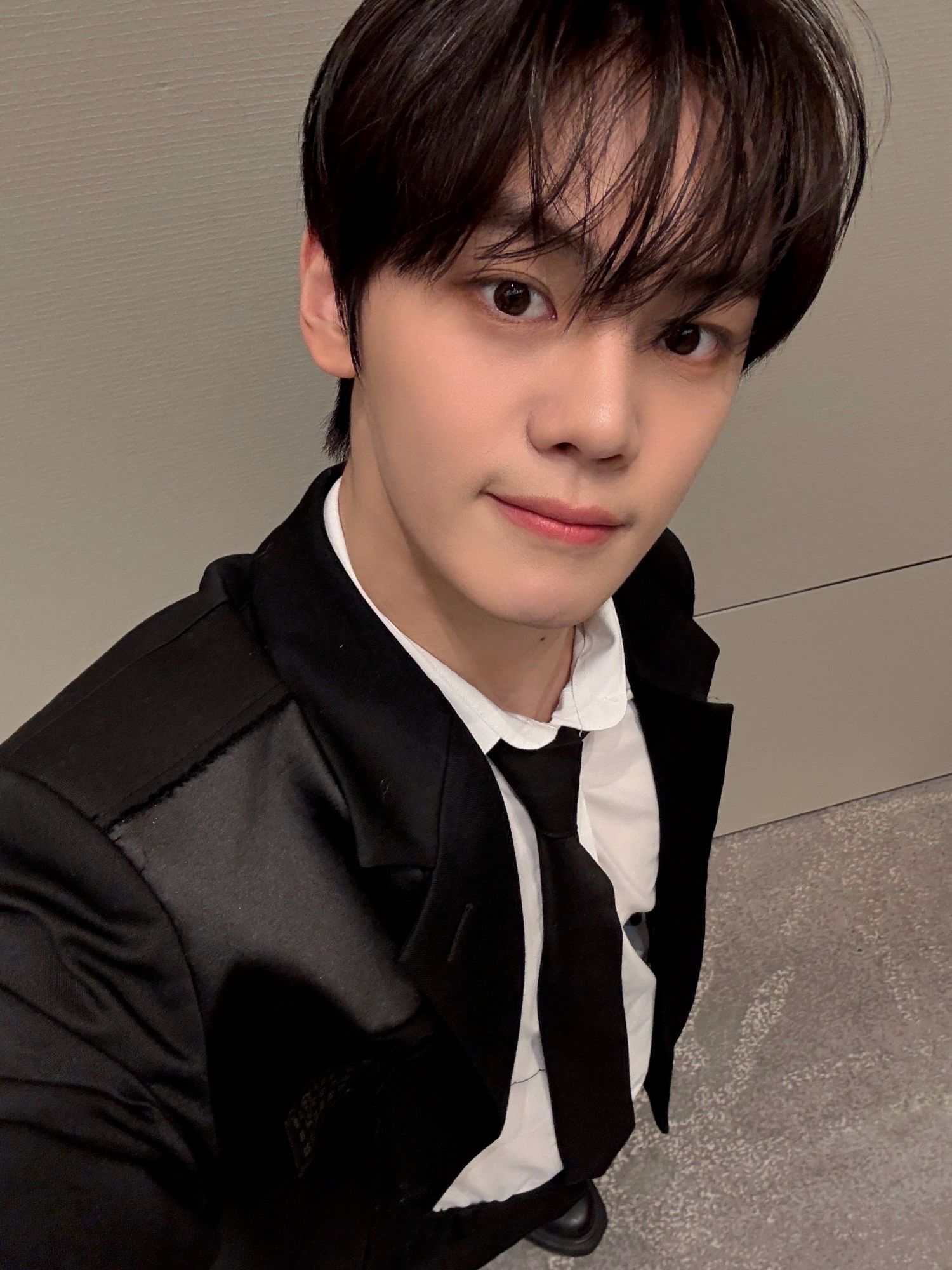 Momen yang diabadikan oleh penggemar Kim Gyuvin (ZEROBASEONE)