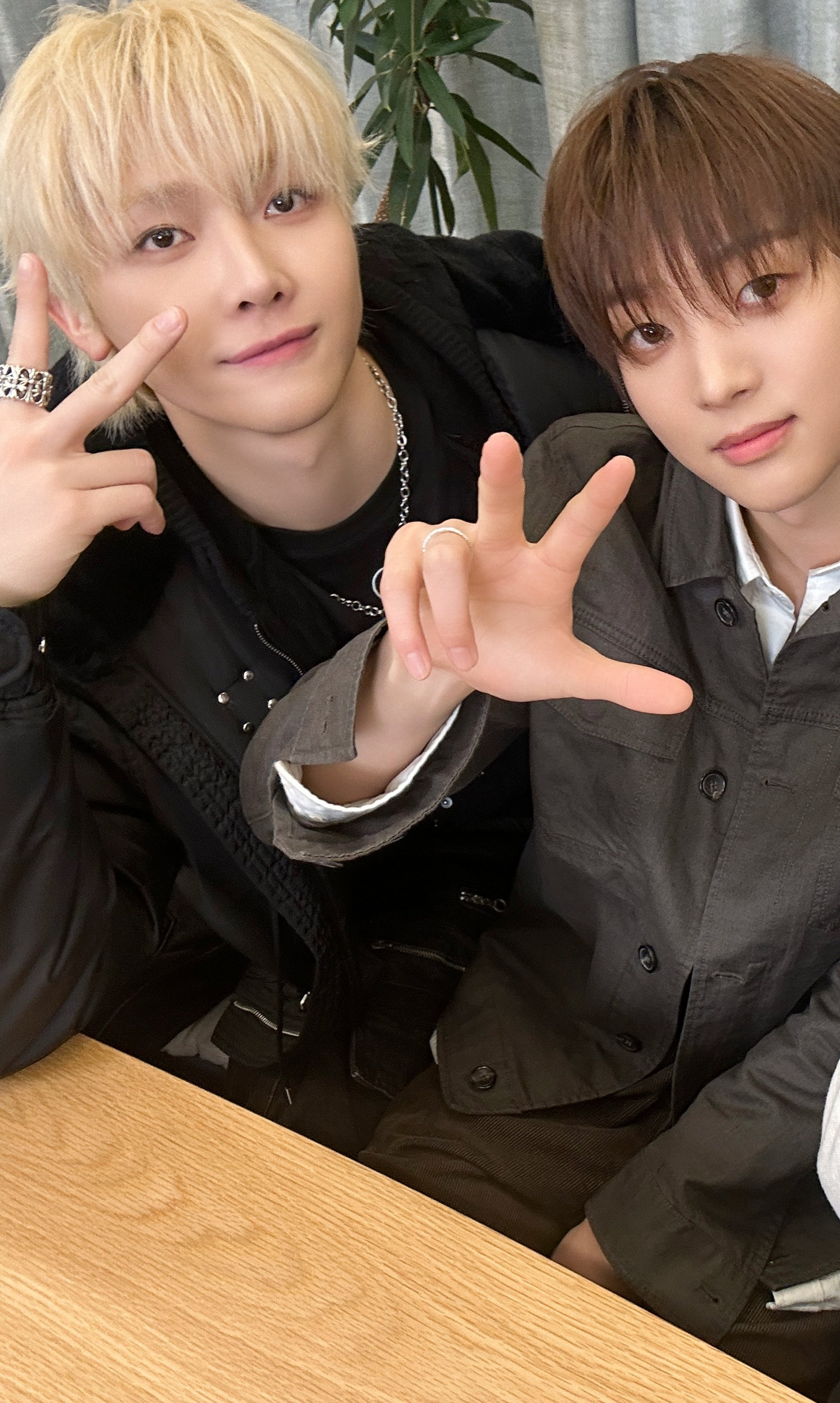 A heartfelt wallpaper shared by Nicholas (&TEAM)'s fans