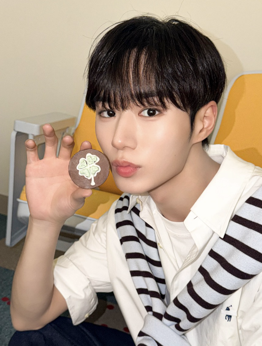 Latest photo of Kim Junseo (ALPHA DRIVE ONE)