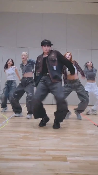 Foto aktivitas terbaru Jungkook (BTS)