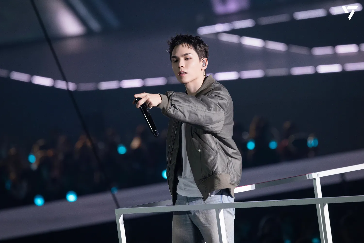 Latest photo of Vernon (SEVENTEEN)