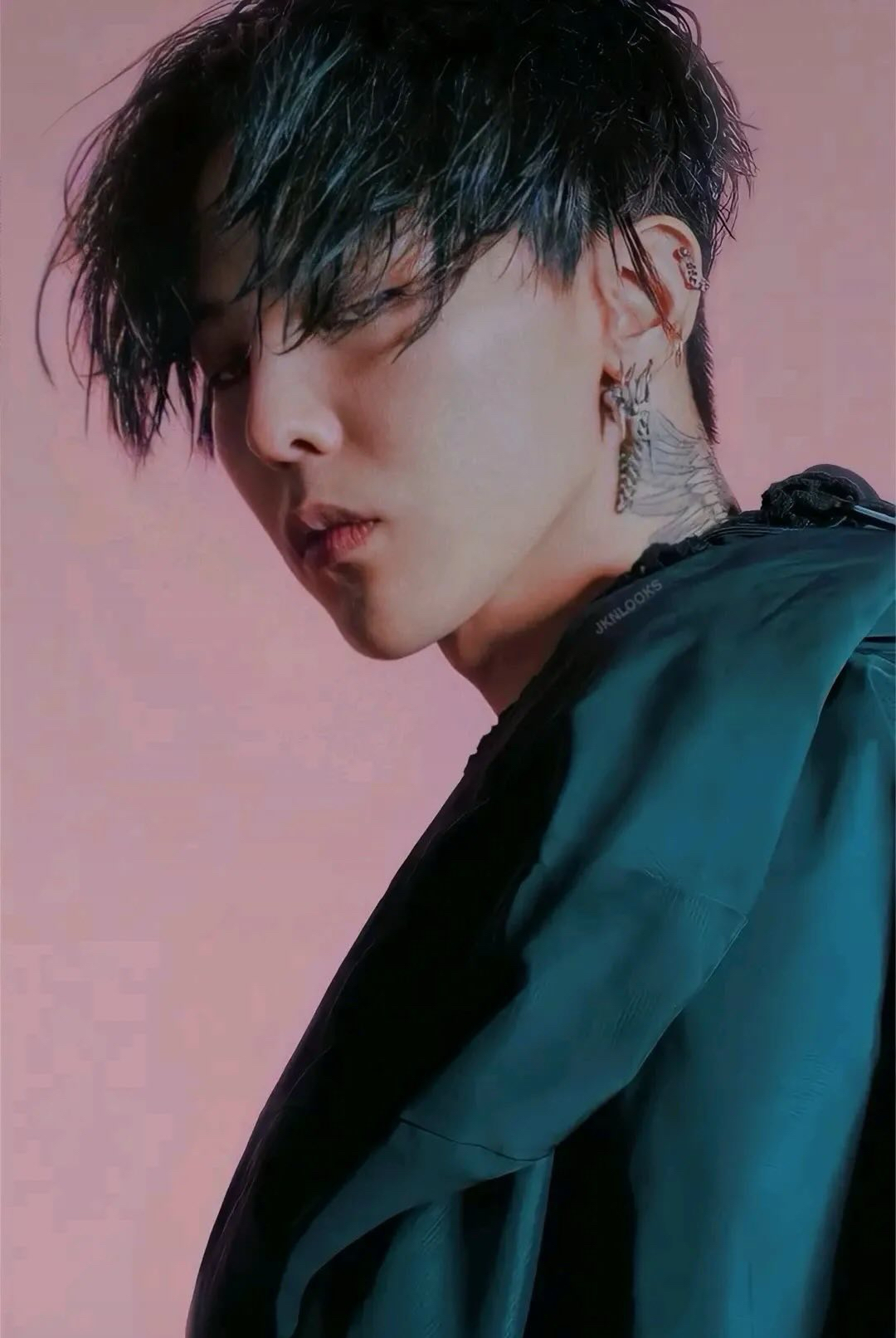 Recent activity shot of G-DRAGON (BIGBANG)