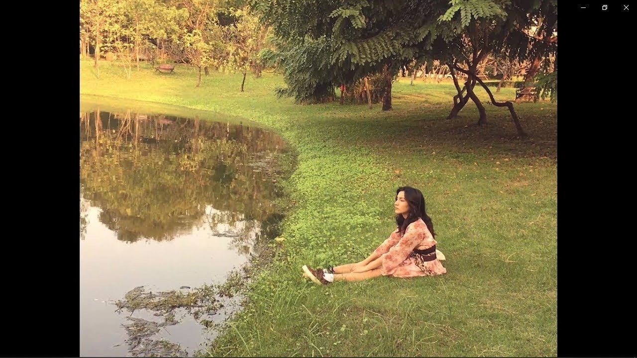 Foto aktivitas terbaru Lisa (BLACKPINK)