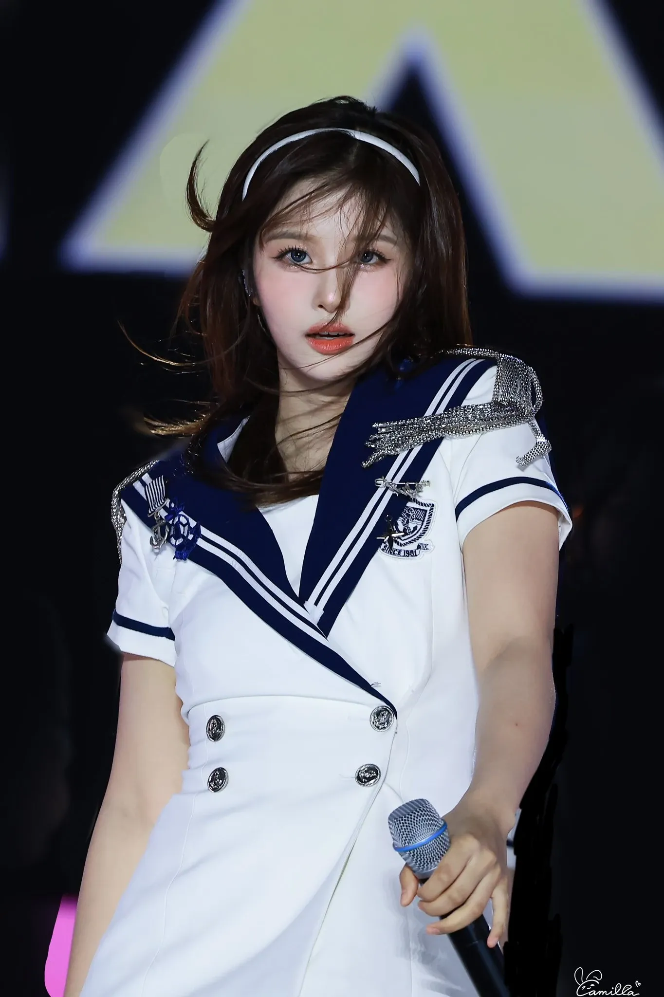 A moment captured by NMIXX's fan