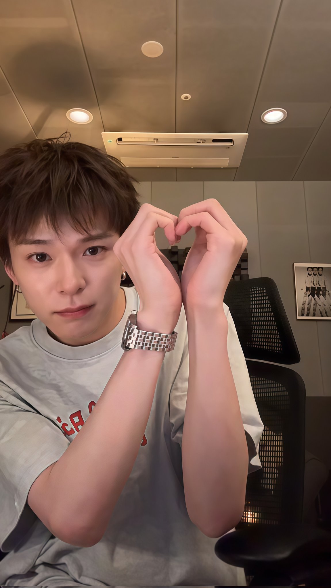 Behind-the-scenes cut of Asahi (TREASURE)