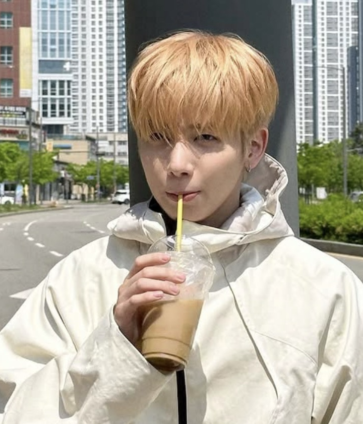 태현 (투모로우바이투게더) 최근 활동샷